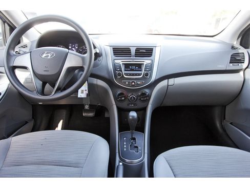 Used 2016 Hyundai Accent SE FWD image 11