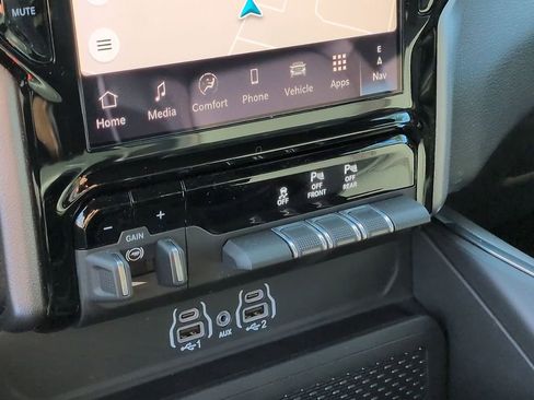 New 2026 RAM 1500 Laramie AWD/4WD image 25