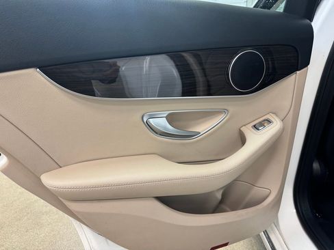 Used 2017 Mercedes-Benz C 300 4MATIC Sedan image 13