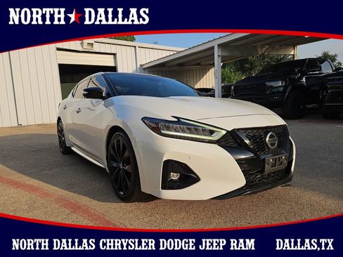 Used 2021 Nissan Maxima SR w/ Sport Mat Group FWD image 1