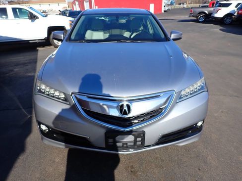 Used 2015 Acura TLX V6 image 2