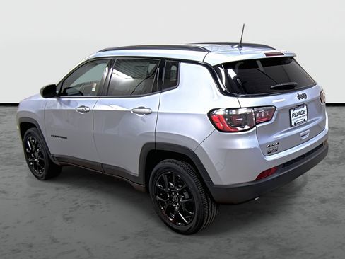 New 2026 Jeep Compass Latitude image 2