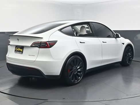 Used 2022 Tesla Model Y Performance AWD/4WD image 4