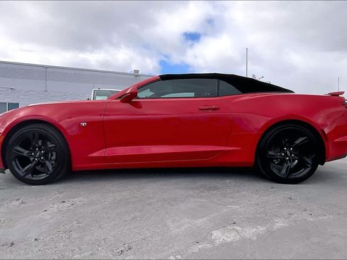 Used 2020 Chevrolet Camaro LT w/ Technology Package RWD image 3