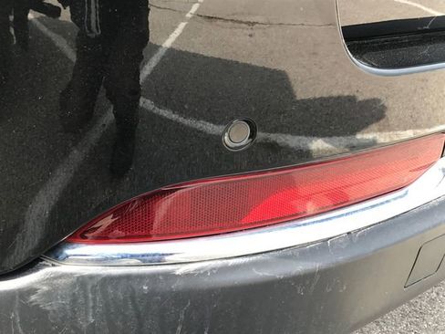 Used 2023 Jeep Grand Cherokee Limited image 6