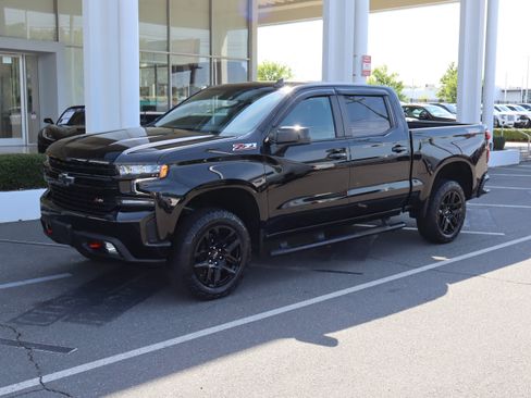 Used 2021 Chevrolet Silverado 1500 LT Trail Boss w/ Bed Protection Package AWD/4WD image 5