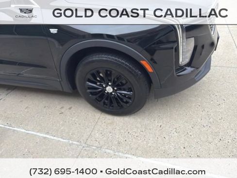 Used 2024 Cadillac XT4 Luxury w/ Cold Weather Package AWD/4WD image 6