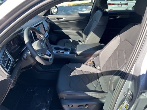 New 2026 Volkswagen Atlas Cross Sport SE image 13