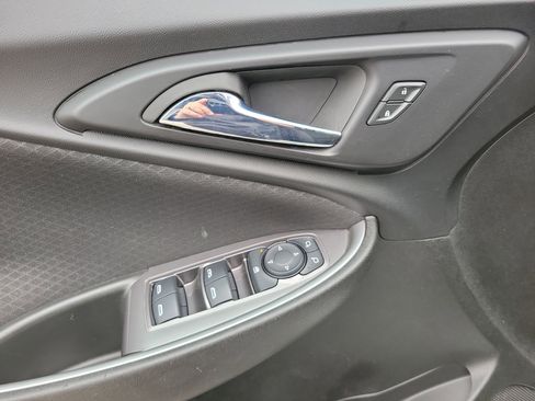 Used 2023 Chevrolet Malibu LT FWD image 24