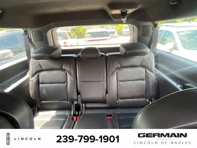 Used 2025 Lincoln Navigator L Black Label AWD/4WD image 14