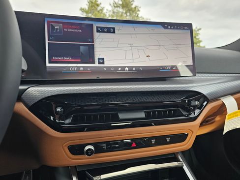 New 2026 BMW 330i xDrive Sedan w/ M Sport Package image 19