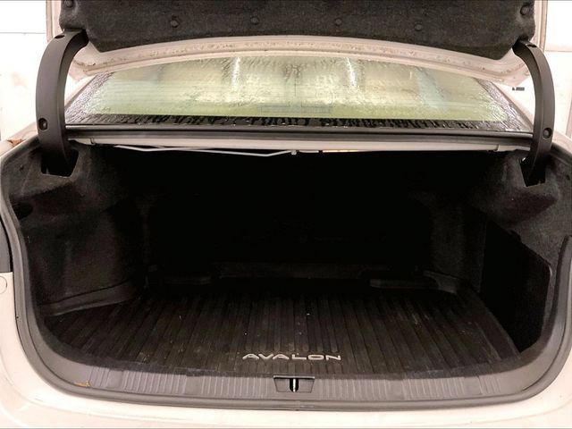 Used 2017 Toyota Avalon XLE Premium w/ All Weather Liner Package FWD image 34
