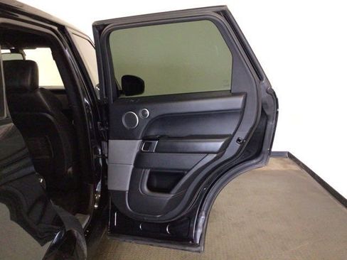 Used 2016 Land Rover Range Rover Sport HSE image 15