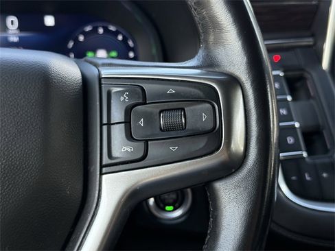 Used 2022 Chevrolet Tahoe Z71 image 11