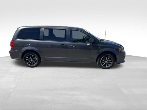 Used 2019 Dodge Grand Caravan GT FWD image 8