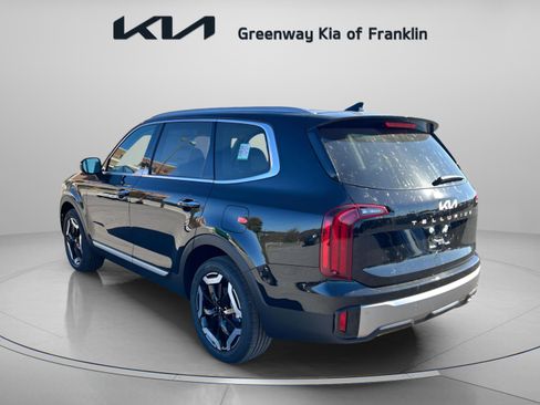 New 2025 Kia Telluride S image 5
