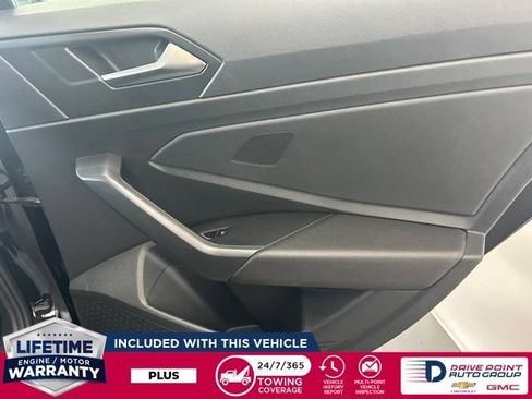 Used 2024 Volkswagen Jetta SE FWD image 27