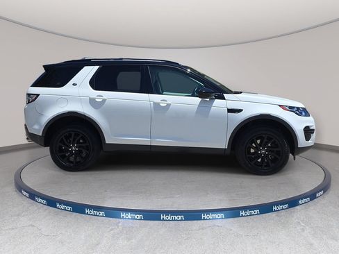 Used 2019 Land Rover Discovery Sport SE AWD/4WD image 5
