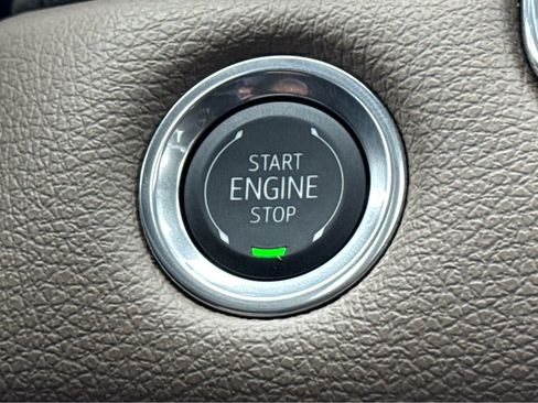 New 2026 GMC Canyon Denali AWD/4WD image 18