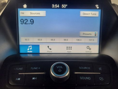 Used 2019 Ford Escape SE image 25