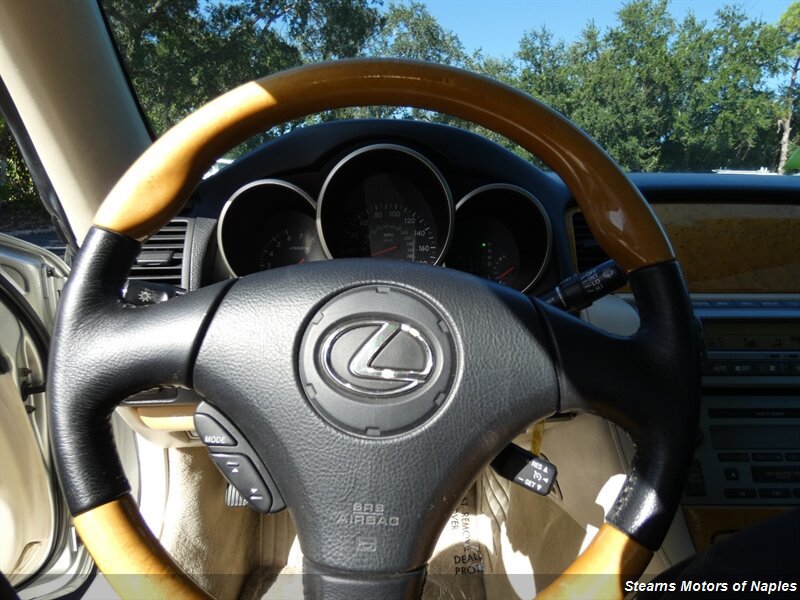 Used 2005 Lexus SC 430 Convertible RWD image 27