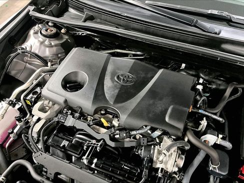 Used 2024 Toyota Camry XSE FWD image 32