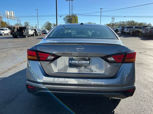 Used 2024 Nissan Altima 2.5 SV image 5
