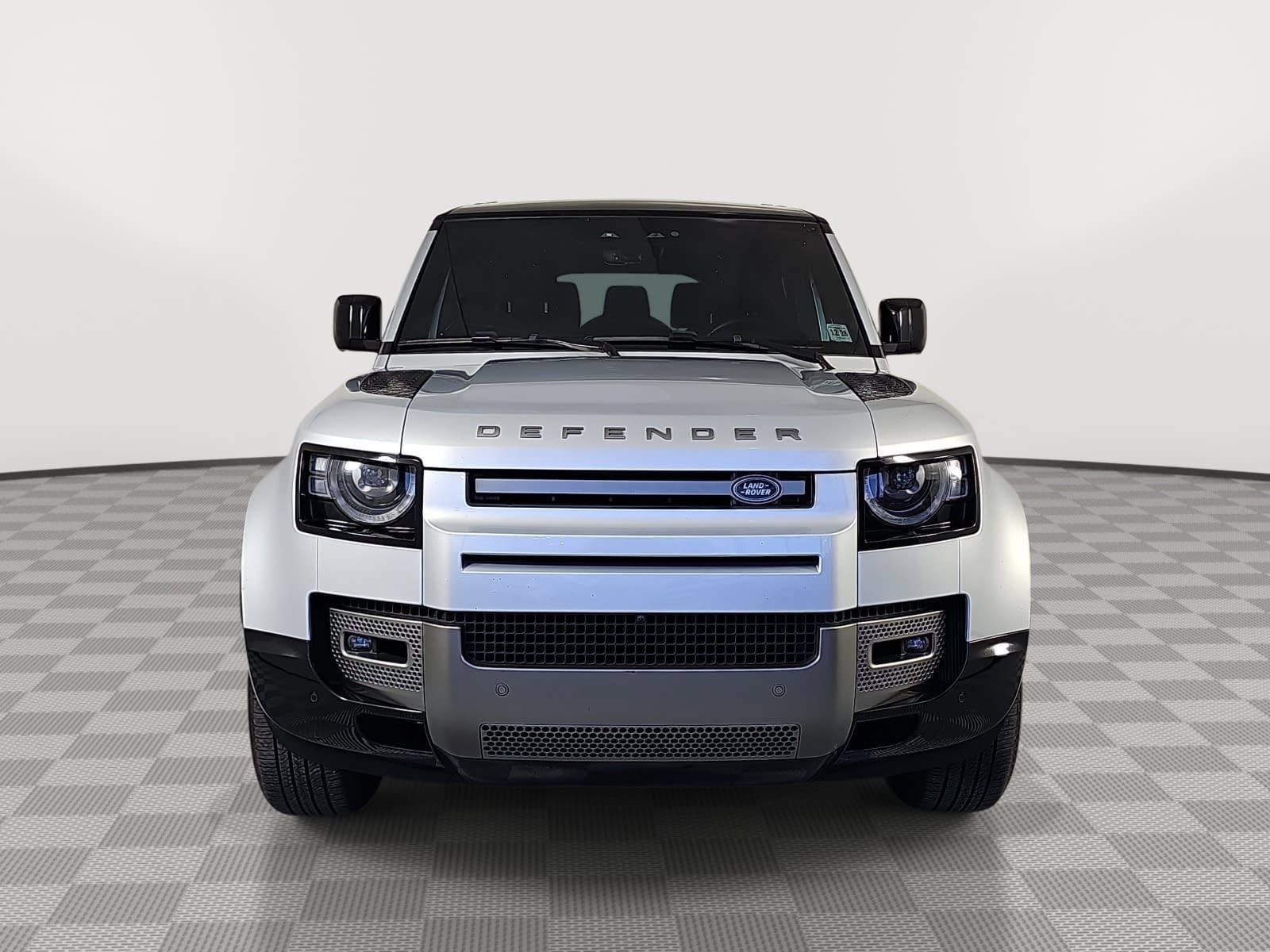 Used 2024 Land Rover Defender 130 X-Dynamic SE AWD/4WD image 3