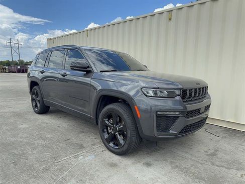 Used 2026 Jeep Grand Cherokee L Limited w/ Limited Altitude Package AWD/4WD image 1