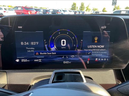 Used 2025 Chevrolet Traverse RS w/ LPO, Floor Liner Package AWD/4WD image 27