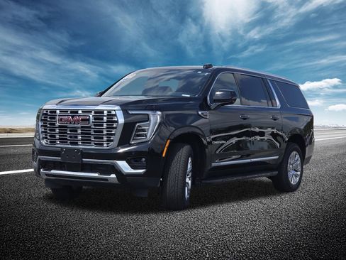 Used 2025 GMC Yukon XL Denali AWD/4WD image 17