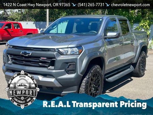 Used 2025 Chevrolet Colorado Trail Boss AWD/4WD image 1