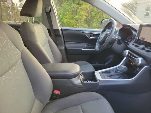 Used 2024 Toyota RAV4 XLE image 35