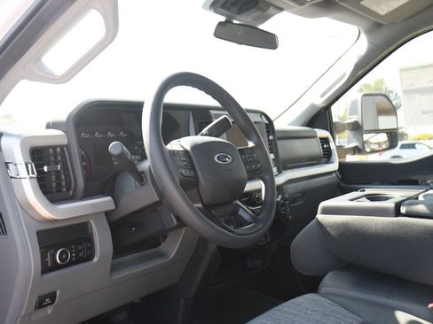 New 2026 Ford F250 XLT w/ 360-Degree Camera Package AWD/4WD image 11