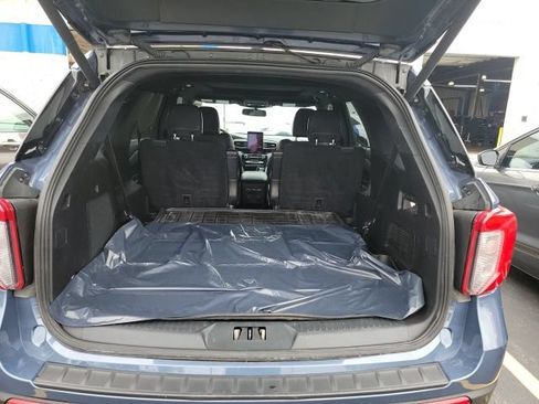 Used 2021 Ford Explorer ST w/ Equipment Group 401A AWD/4WD image 4