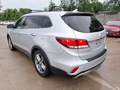 Used 2017 Hyundai Santa Fe FWD image 4