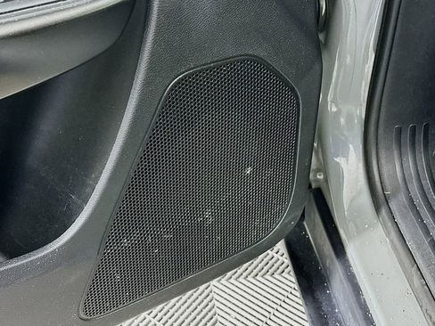 Used 2019 Jeep Cherokee Trailhawk w/ Cold Weather Group image 26