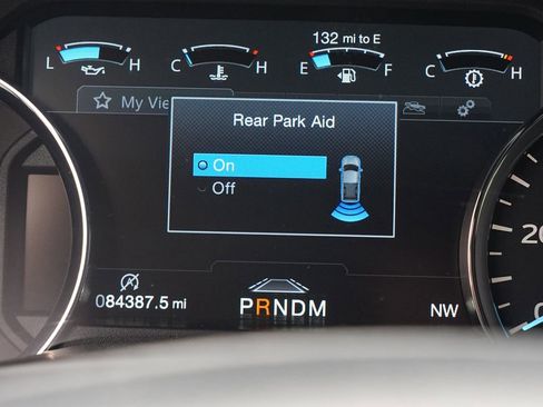 Used 2019 Ford F150 Platinum w/ Equipment Group 701A Luxury image 31