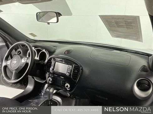Used 2015 Nissan Juke SV w/ Technology Package image 30
