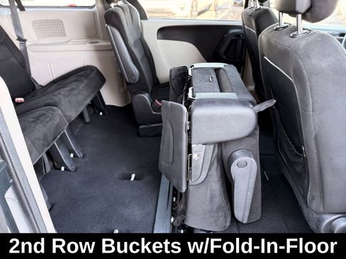 Used 2016 Dodge Grand Caravan SE w/ Quick Order Package 29E SE image 18