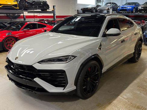Used 2026 Lamborghini Urus SE AWD/4WD image 12