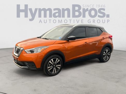 Used 2019 Nissan Kicks SV image 8