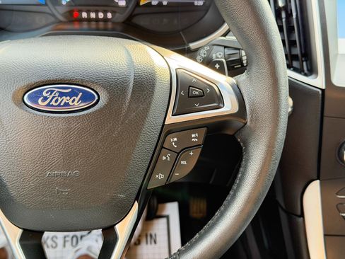 Used 2016 Ford Edge SEL w/ Equipment Group 201A AWD/4WD image 71