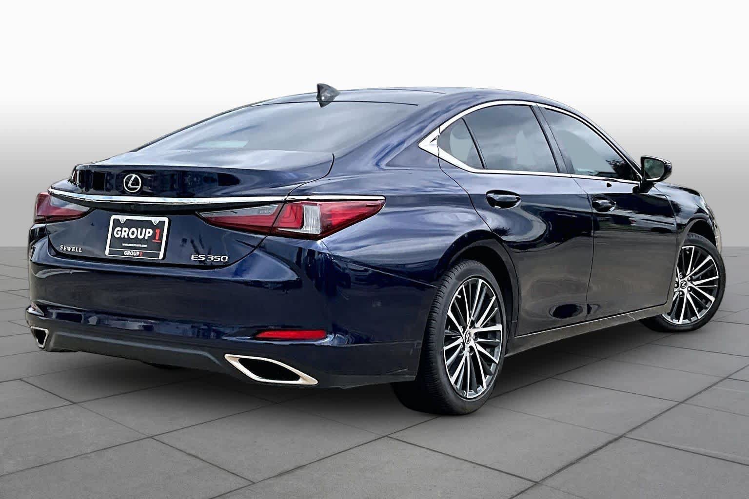 Used 2022 Lexus ES 350 w/ Premium Package FWD image 11