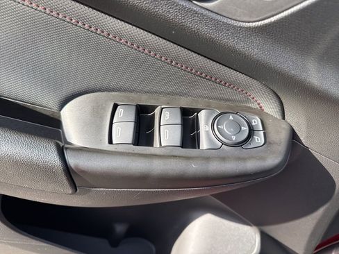 Used 2023 Chevrolet TrailBlazer RS image 26