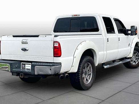 Used 2014 Ford F250 Lariat w/ Lariat Interior Package AWD/4WD image 12