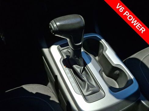 Used 2019 Chevrolet Colorado LT w/ LT Convenience Package RWD image 14