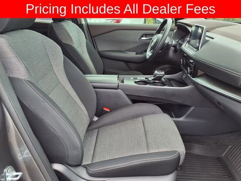 Used 2023 Nissan Rogue SV FWD image 12