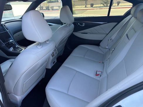 Used 2023 INFINITI Q50 Sensory image 9