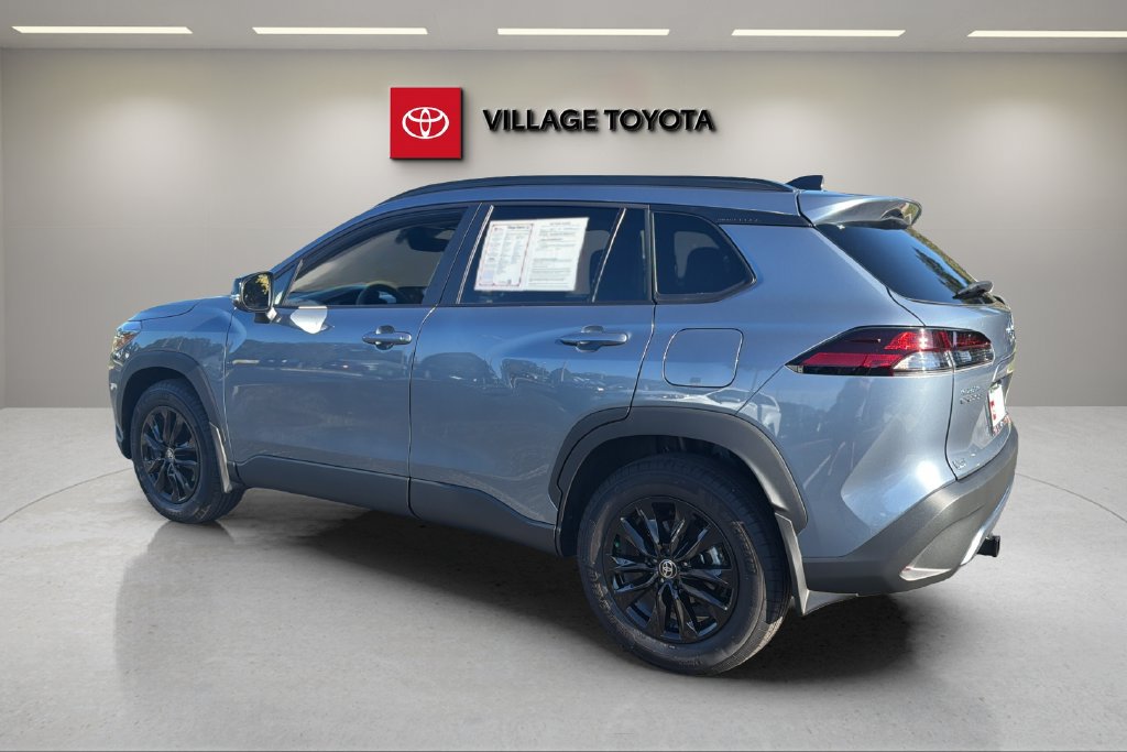 Certified 2026 Toyota Corolla Cross LE FWD image 3